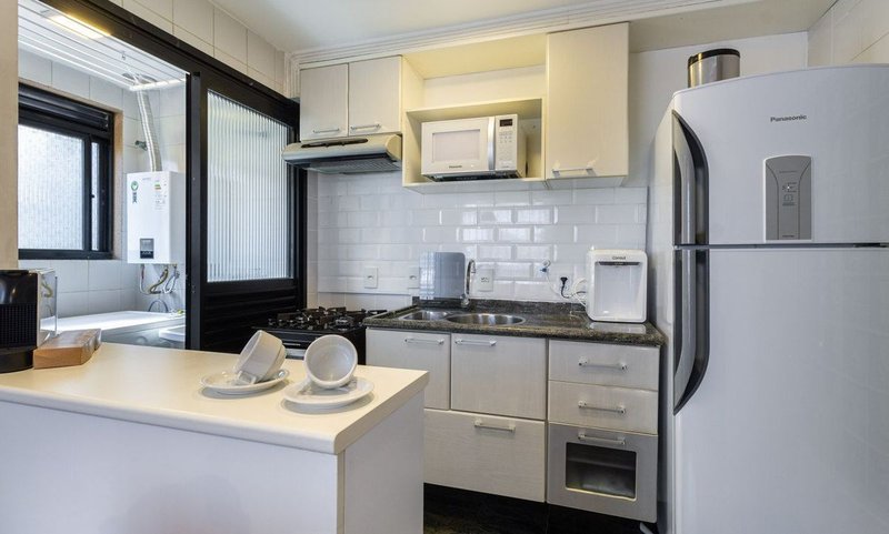 Apartamento de 70m², 2 quartos em Pinheiros Rua Alves Guimarães São Paulo - 