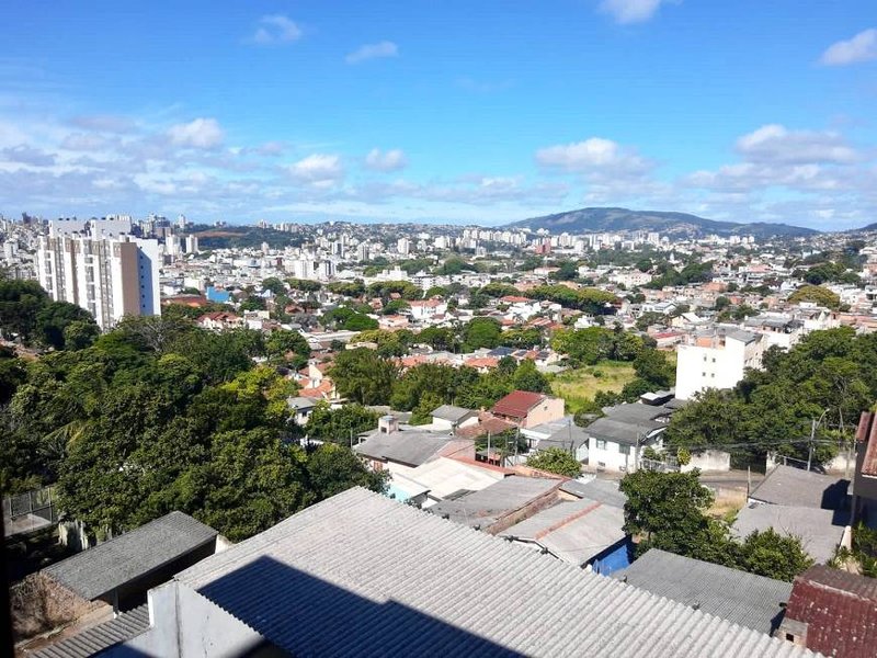R$ 299.000 - APARTAMENTO REFORMADO - 69M2 - 2 DORM - SACADA - 1 VAGA - VISTA - Porto Alegre - 