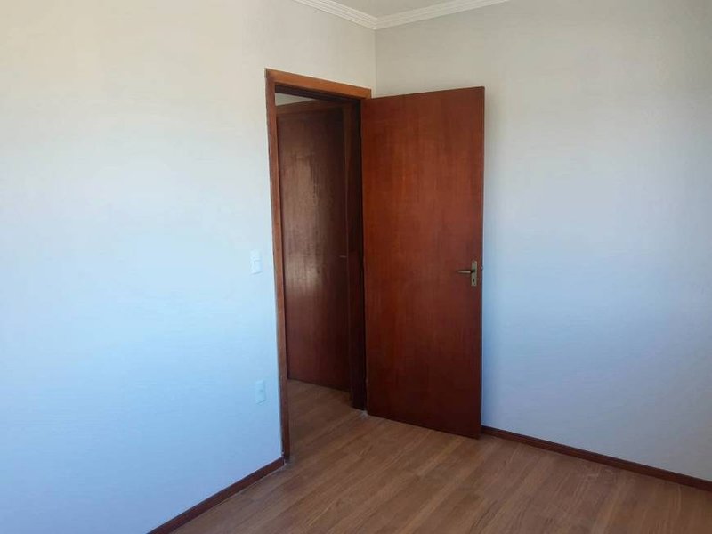 R$ 299.000 - APARTAMENTO REFORMADO - 69M2 - 2 DORM - SACADA - 1 VAGA - VISTA - Porto Alegre - 