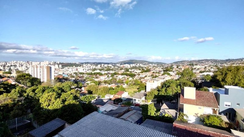 R$ 299.000 - APARTAMENTO REFORMADO - 69M2 - 2 DORM - SACADA - 1 VAGA - VISTA - Porto Alegre - 