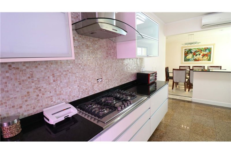 Apartamento a venda em Pinheiros - 3 dormitórios 184m² Doutor Virgílio de Carvalho Pinto São Paulo - 