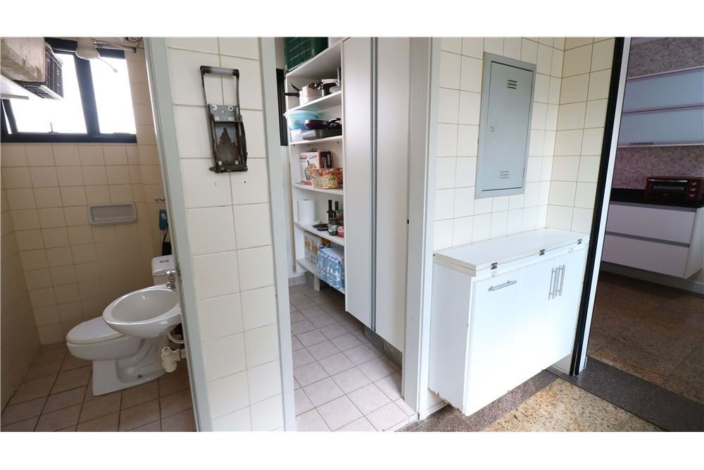 Apartamento à venda com 3 quartos, 184m² - Foto 40