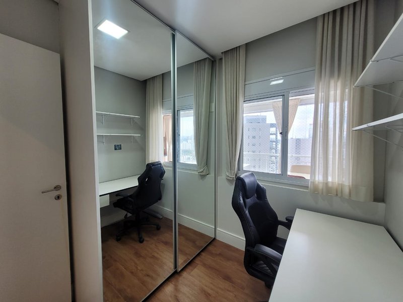 Apartamento com 2 Quartos para alugar, 68m² - Pinheiros Rua Pais Leme São Paulo - 