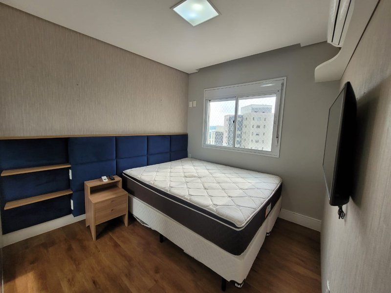 Apartamento com 2 Quartos para alugar, 68m² - Pinheiros Rua Pais Leme São Paulo - 