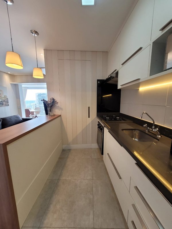 Apartamento com 2 Quartos para alugar, 68m² - Pinheiros Rua Pais Leme São Paulo - 