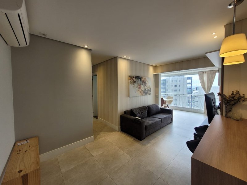 Apartamento com 2 Quartos para alugar, 68m² - Pinheiros Rua Pais Leme São Paulo - 
