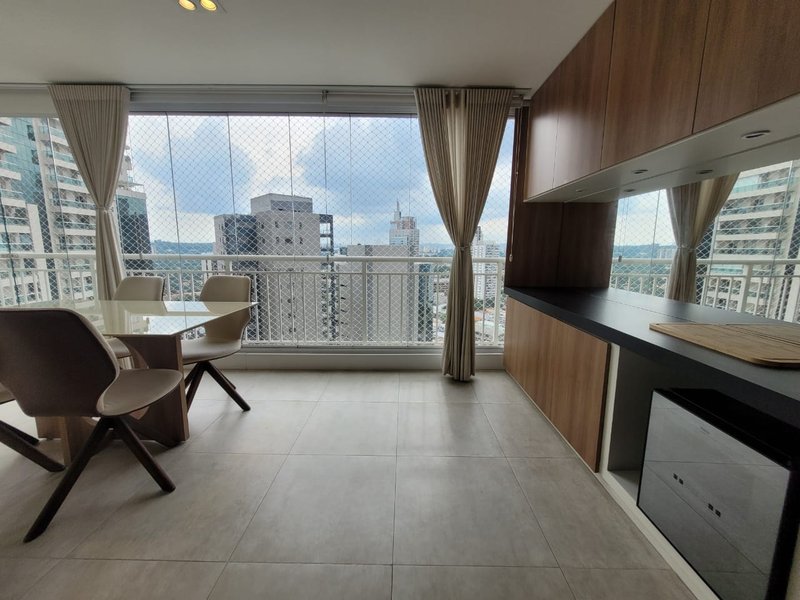 Apartamento com 2 Quartos para alugar, 68m² - Pinheiros Rua Pais Leme São Paulo - 