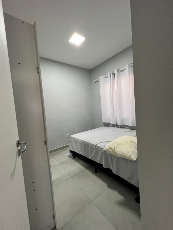 Casa mobiliada com 3 quartos localizada a apenas 750 metros do mar em Balneário Piçarras - Balneário Piçarras - 