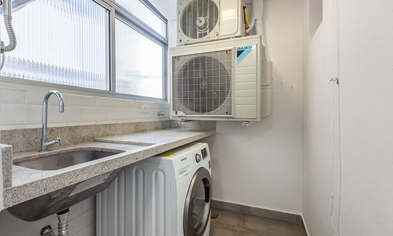 Apartamento de 95m², 3 quartos em Pinheiros Rua João Moura São Paulo - 