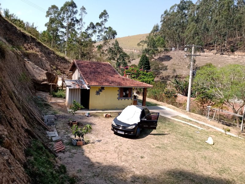 CHACARA COM 1.600 METROS EM NATIVIDADE DA SERRA SP - NATIVIDADE DA SERRA - 