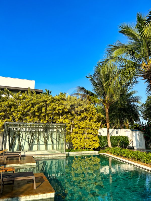 Casa moderna em condomínio pé na areia da Praia de Juquehy - À VENDA Avenida Mãe Bernarda São Sebastião - 