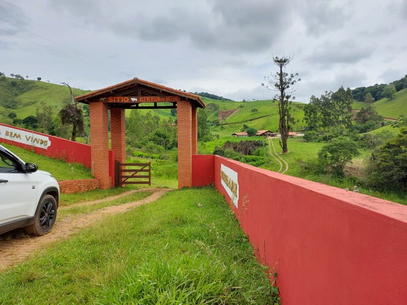 SITIO COM 12.4 ALQUEIRES EM CUNHA SP - Cunha - 