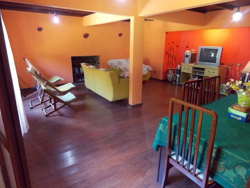 Chácara com 4 dormitórios para alugar, 4500 m² por R$ 2.800/mês - Mury - Nova Friburgo/RJ  Nova Friburgo - 