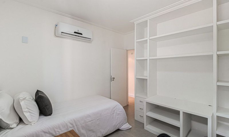 Apartamento de 95m², 3 quartos em Vila Nova Conceição Rua Doutor Fadlo Haidar São Paulo - 