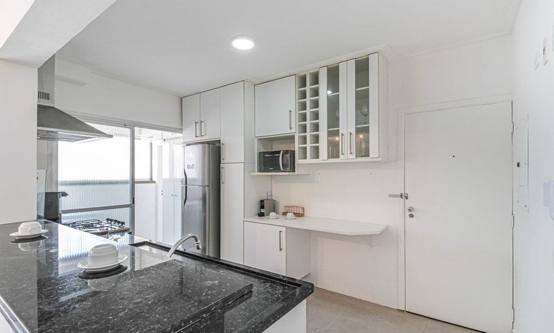 Apartamento de 95m², 3 quartos em Vila Nova Conceição Rua Doutor Fadlo Haidar São Paulo - 