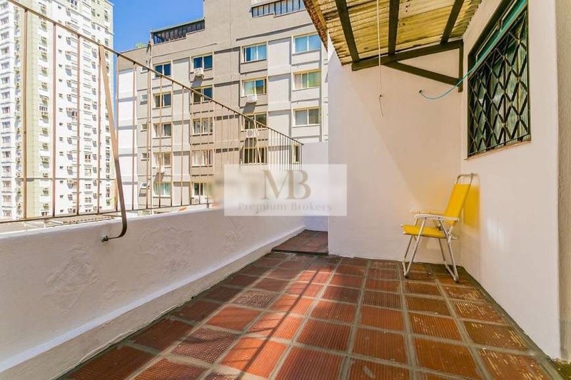 R$ 750.000 - EXCELENTE OPORTUNIDADE - CASA RESID OU COMERC - 210M2 - 4 DORM - 2 V - Porto Alegre - 