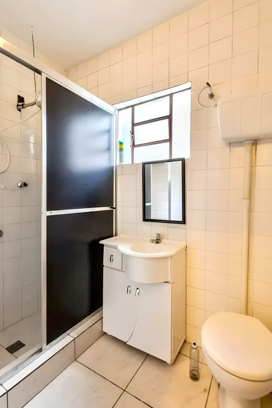 R$ 595.000 - EXCELENTE OPORTUNIDADE - CASA RESID OU COMERC - 210M2 - 4 DORM - 2 V  Porto Alegre - 