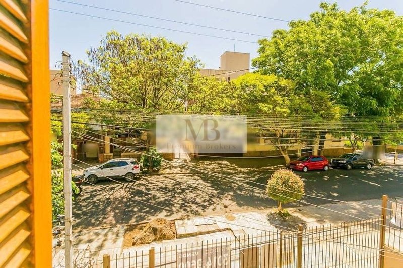 R$ 750.000 - EXCELENTE OPORTUNIDADE - CASA RESID OU COMERC - 210M2 - 4 DORM - 2 V - Porto Alegre - 