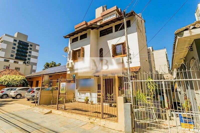 R$ 750.000 - EXCELENTE OPORTUNIDADE - CASA RESID OU COMERC - 210M2 - 4 DORM - 2 V - Porto Alegre - 