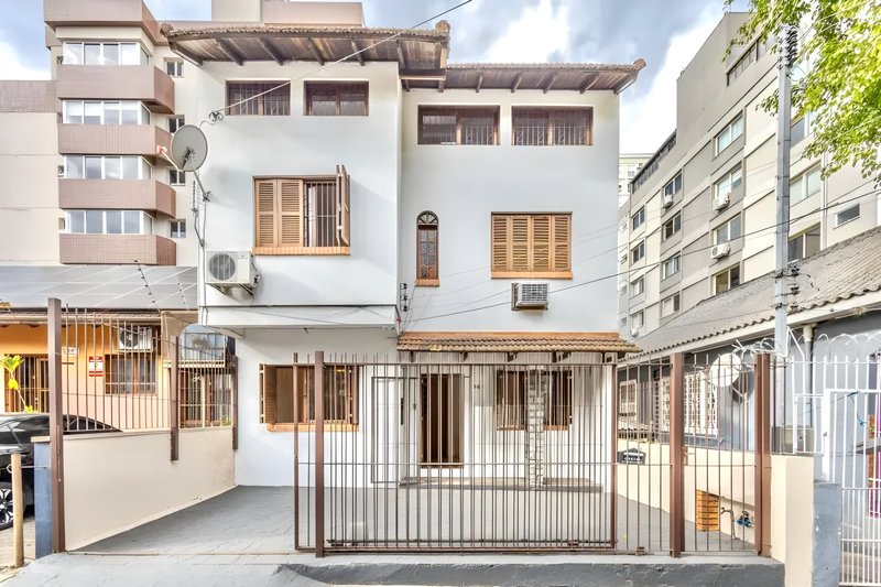 R$ 595.000 - EXCELENTE OPORTUNIDADE - CASA RESID OU COMERC - 210M2 - 4 DORM - 2 V  Porto Alegre - 