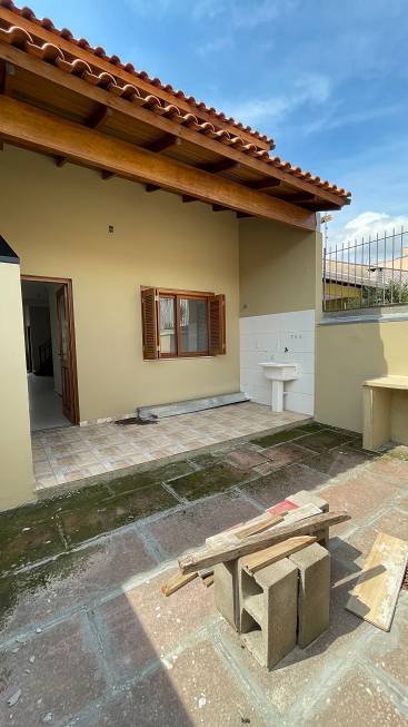 R$ 395.000 - ÓTIMA CASA - 115M2 - 3 DORM - 2 SUÍTES - 1 VAGA Rua Amoni Porto Alegre - 