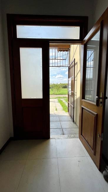 R$ 395.000 - ÓTIMA CASA - 115M2 - 3 DORM - 2 SUÍTES - 1 VAGA Rua Amoni Porto Alegre - 