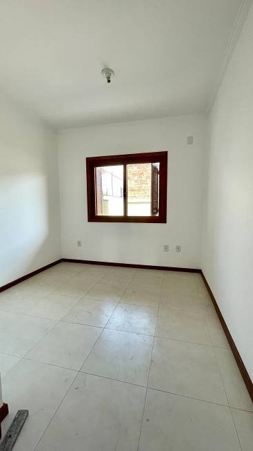 R$ 395.000 - ÓTIMA CASA - 115M2 - 3 DORM - 2 SUÍTES - 1 VAGA Rua Amoni Porto Alegre - 