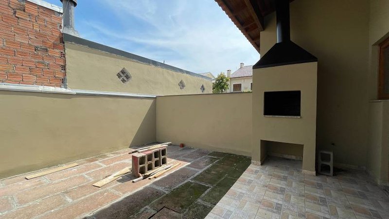 R$ 395.000 - ÓTIMA CASA - 115M2 - 3 DORM - 2 SUÍTES - 1 VAGA Rua Amoni Porto Alegre - 
