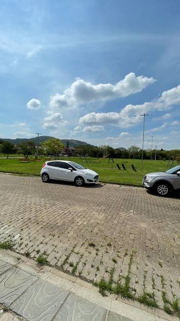 R$ 395.000 - ÓTIMA CASA - 115M2 - 3 DORM - 2 SUÍTES - 1 VAGA Rua Amoni Porto Alegre - 