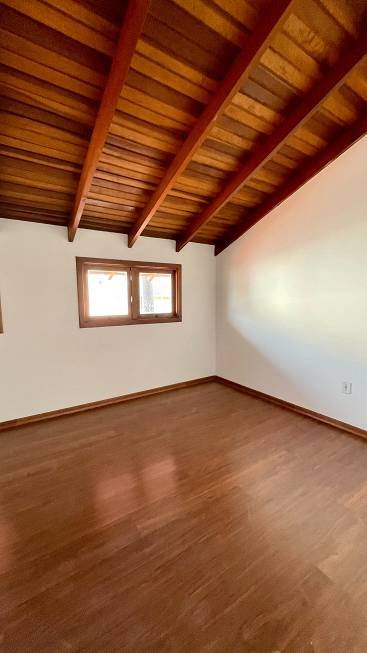 R$ 395.000 - ÓTIMA CASA - 115M2 - 3 DORM - 2 SUÍTES - 1 VAGA Rua Amoni Porto Alegre - 