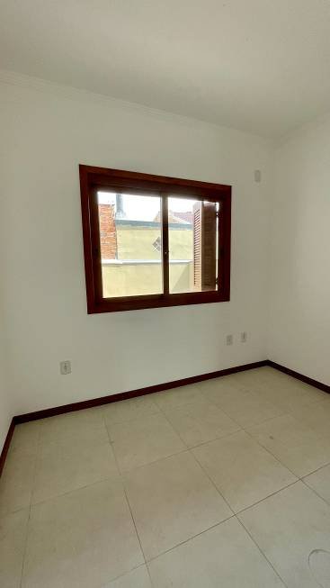 R$ 395.000 - ÓTIMA CASA - 115M2 - 3 DORM - 2 SUÍTES - 1 VAGA Rua Amoni Porto Alegre - 