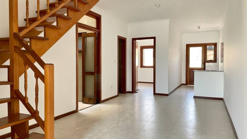 R$ 395.000 - ÓTIMA CASA - 115M2 - 3 DORM - 2 SUÍTES - 1 VAGA Rua Amoni Porto Alegre - 