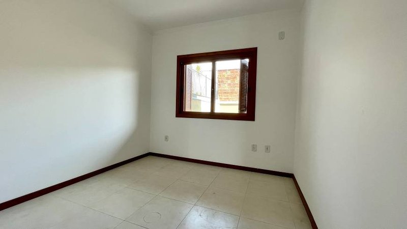 R$ 395.000 - ÓTIMA CASA - 115M2 - 3 DORM - 2 SUÍTES - 1 VAGA Rua Amoni Porto Alegre - 