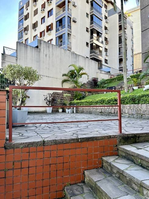 R$ 425.000 - ÓTIMA LOCALIZAÇÃO - APARTAMENTO - 75M2 - 2 DORM - LAREIRA - 1 VAGA - Porto Alegre - 