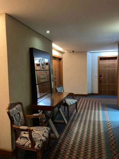 R$ 450.000 - APARTAMENTO - FLAT - MOBILIADO - RENTABILIDADE - 38M2 - 1 DORM - VAGA - INFRA Avenida Borges de Medeiros Porto Alegre - 