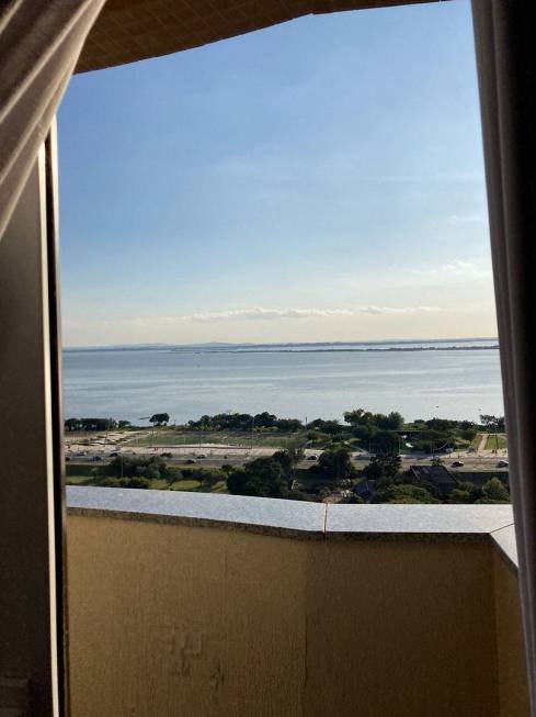 R$ 450.000 - APARTAMENTO - FLAT - MOBILIADO - RENTABILIDADE - 38M2 - 1 DORM - VAGA - INFRA Avenida Borges de Medeiros Porto Alegre - 