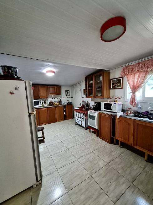 R$ 299.000 - MEIA QUADRA DO MAR - ÓTIMA CASA - 130M2 - 3 DORM - VAGAS PARA VEÍCULOS - Imbé - 