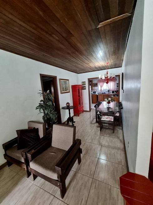 R$ 299.000 - MEIA QUADRA DO MAR - ÓTIMA CASA - 130M2 - 3 DORM - VAGAS PARA VEÍCULOS - Imbé - 