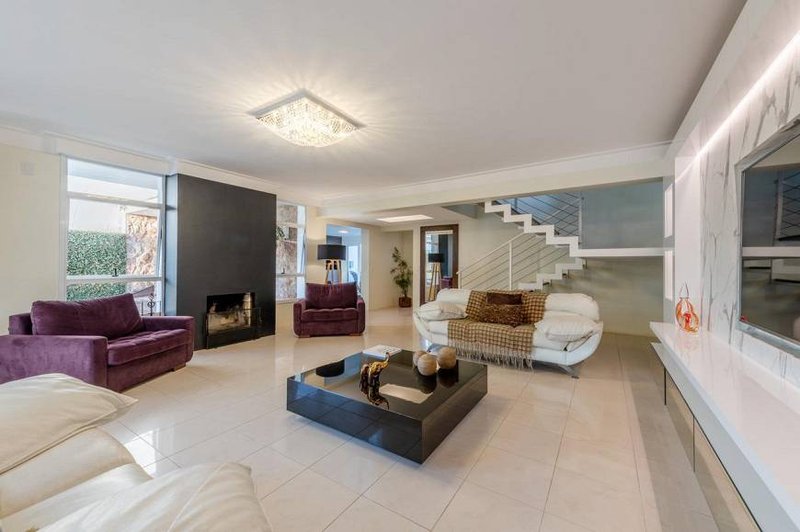 R$ 3.600.000 - CASA DE ALTO PADRÃO - 350M2 - 4 SUÍTES - PISCINA - Dois Irmãos - 