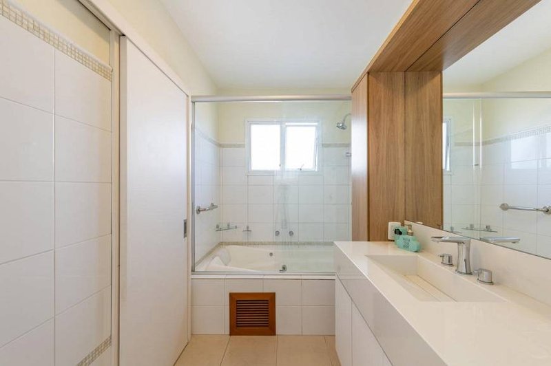 R$ 3.600.000 - CASA DE ALTO PADRÃO - 350M2 - 4 SUÍTES - PISCINA - Dois Irmãos - 