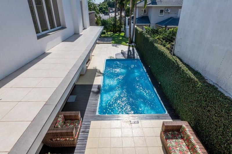 R$ 3.600.000 - CASA DE ALTO PADRÃO - 350M2 - 4 SUÍTES - PISCINA - Dois Irmãos - 
