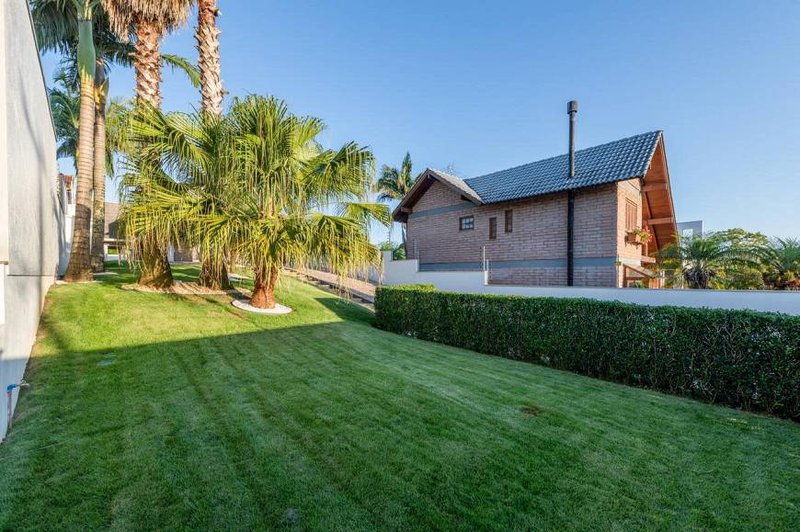 R$ 3.600.000 - CASA DE ALTO PADRÃO - 350M2 - 4 SUÍTES - PISCINA - Dois Irmãos - 
