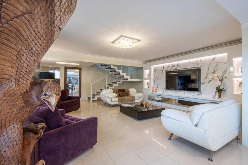 R$ 3.600.000 - CASA DE ALTO PADRÃO - 350M2 - 4 SUÍTES - PISCINA - Dois Irmãos - 
