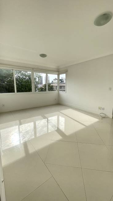 R$ 490.000 - EXCELENTE APARTAMENTO - FRENTE E LATERAL - 51M2 - 1 DORM - 1 VAGA - Porto Alegre - 