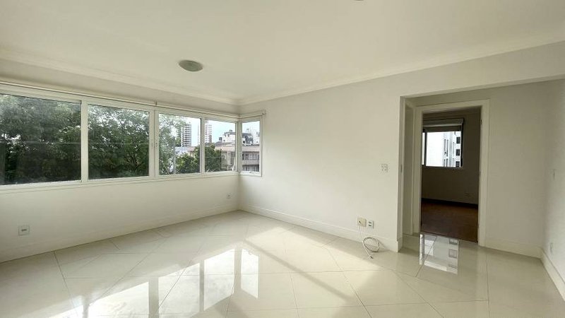 R$ 490.000 - EXCELENTE APARTAMENTO - FRENTE E LATERAL - 51M2 - 1 DORM - 1 VAGA - Porto Alegre - 