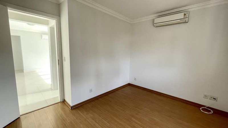 R$ 490.000 - EXCELENTE APARTAMENTO - FRENTE E LATERAL - 51M2 - 1 DORM - 1 VAGA - Porto Alegre - 