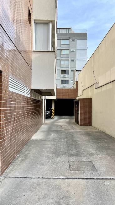R$ 490.000 - EXCELENTE APARTAMENTO - FRENTE E LATERAL - 51M2 - 1 DORM - 1 VAGA - Porto Alegre - 
