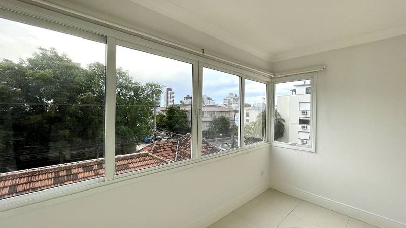 R$ 490.000 - EXCELENTE APARTAMENTO - FRENTE E LATERAL - 51M2 - 1 DORM - 1 VAGA - Porto Alegre - 