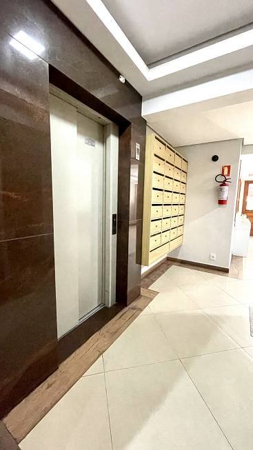R$ 490.000 - EXCELENTE APARTAMENTO - FRENTE E LATERAL - 51M2 - 1 DORM - 1 VAGA - Porto Alegre - 