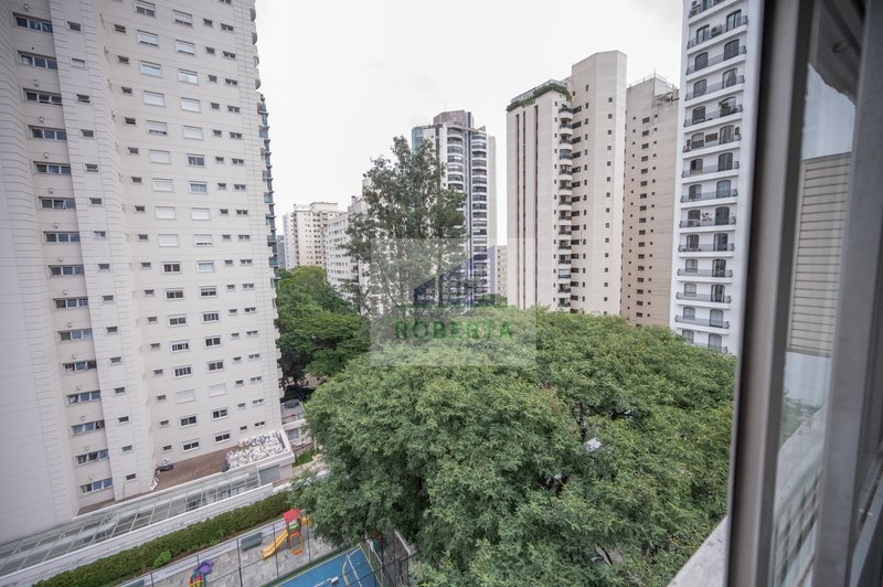 APARTAMENTO À VENDA EM MOEMA COM 2 DORMITÓRIOS Rua Pintassilgo São Paulo - 